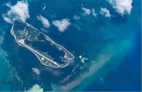 逼近中方直接点名中业岛OG真人山东舰火速带队(图3)